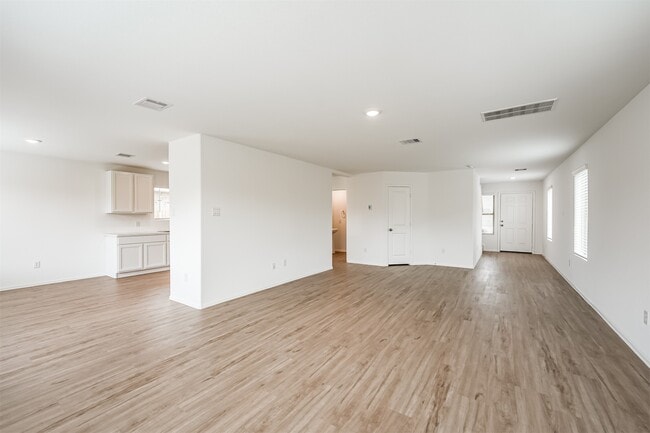 Building Photo - 4138 Zavala Ml St