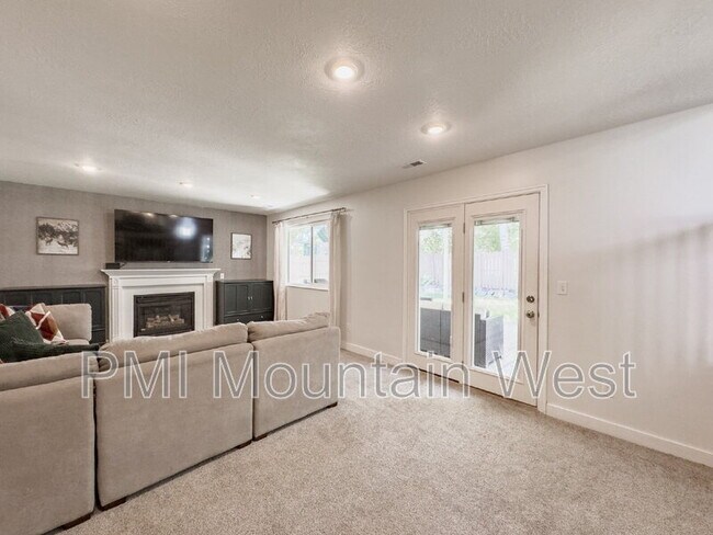 Building Photo - 607 E 1250 S