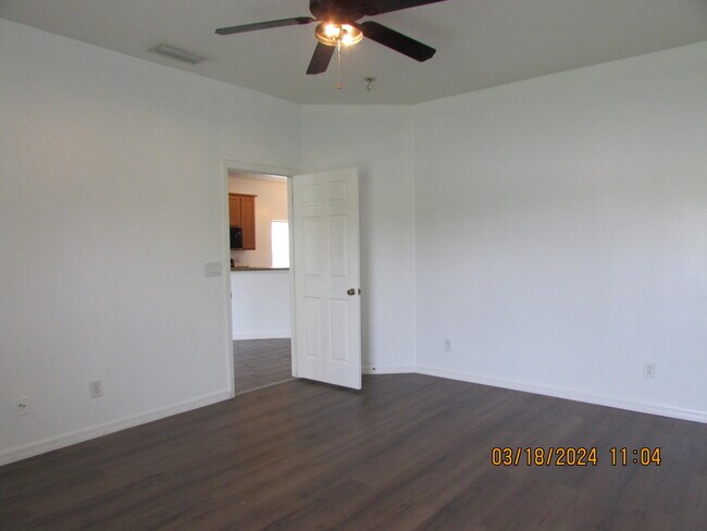 Building Photo - 2089 Maeve Cir