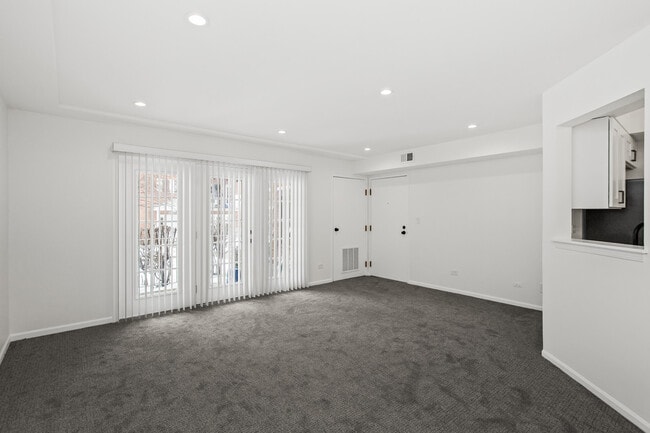 Building Photo - 4252 Central Rd