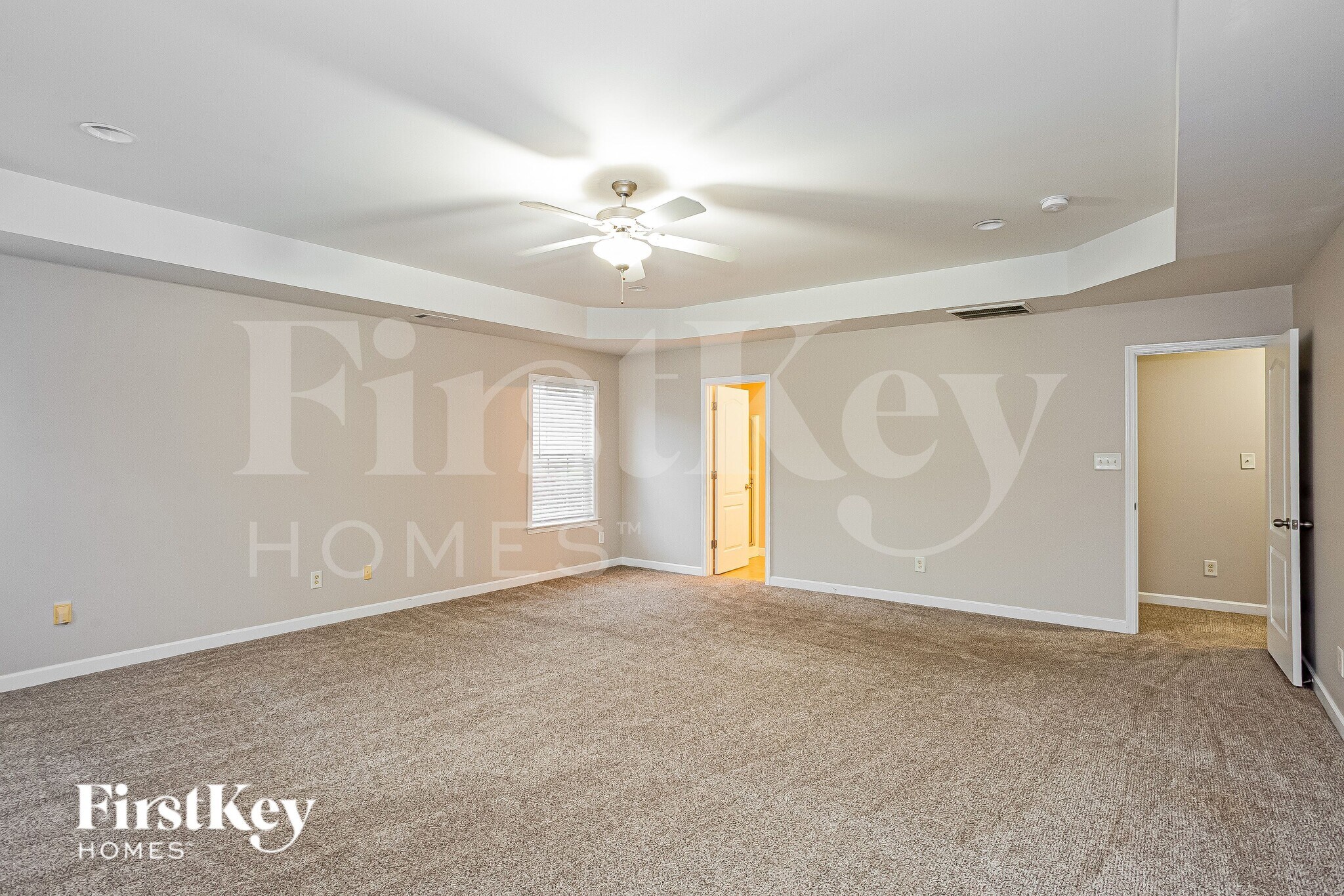 Building Photo - 2922 Blueberry Dr