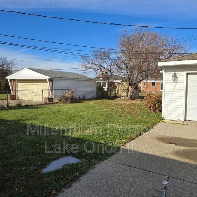 Building Photo - 11539 Hanford Dr