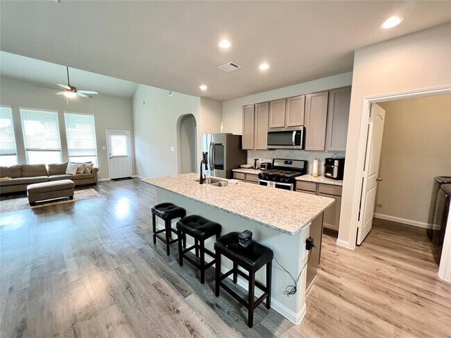 Building Photo - 14044 Paddlefish Dr