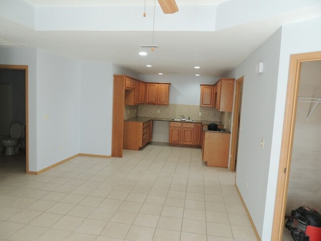 Building Photo - 649 Rilynn Ave