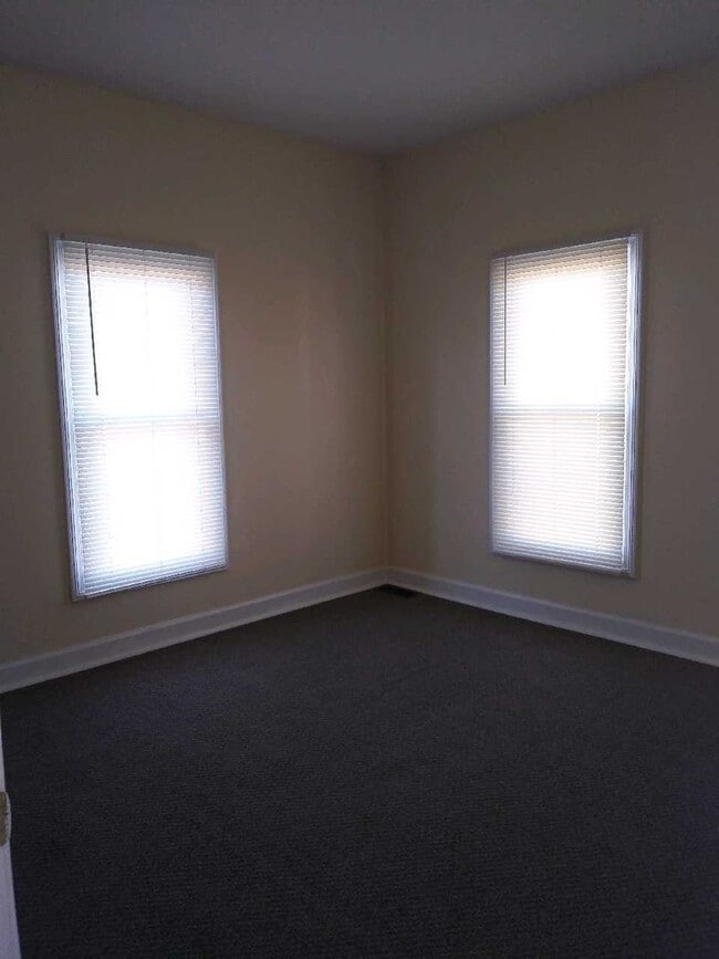Building Photo - 1307 Jackson St