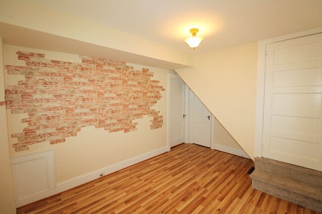 Building Photo - Charming 3 bedroom in Commonwealth!