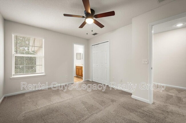 Building Photo - 512 Southbranch Dr