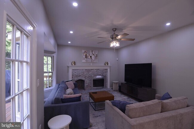 Building Photo - 4904 Forest Creek Ct