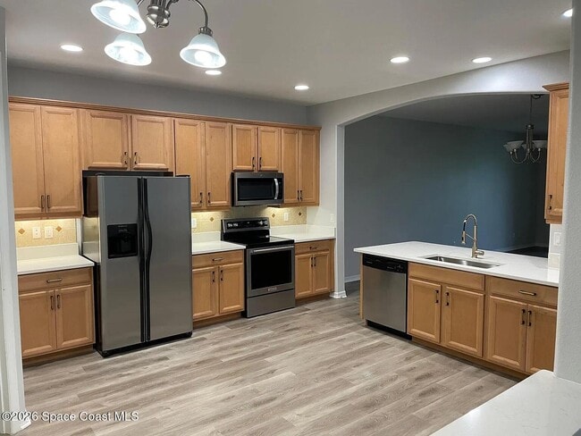 Building Photo - 5710 Claiborne St