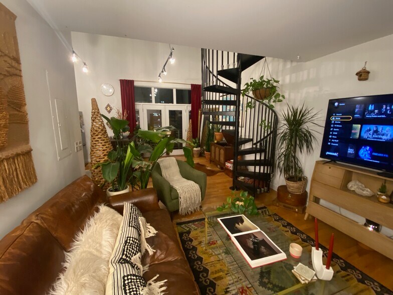 Building Photo - 231 Rep John Lewis Way N