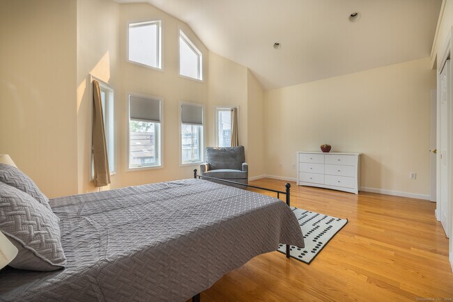 Building Photo - 916 Reef Rd