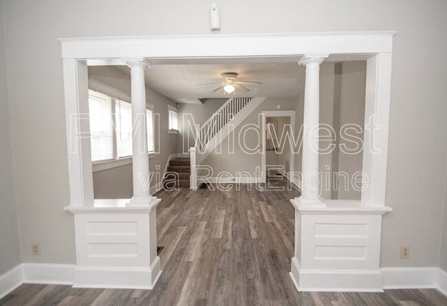 Primary Photo - 1543 E Ohio St