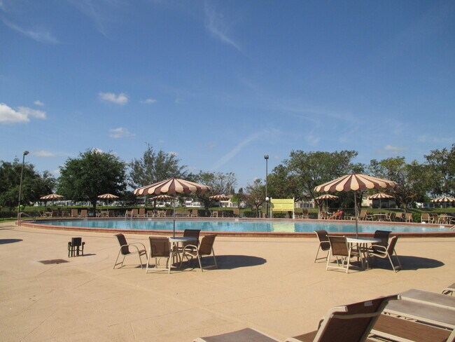 Building Photo - 31 Canterbury B