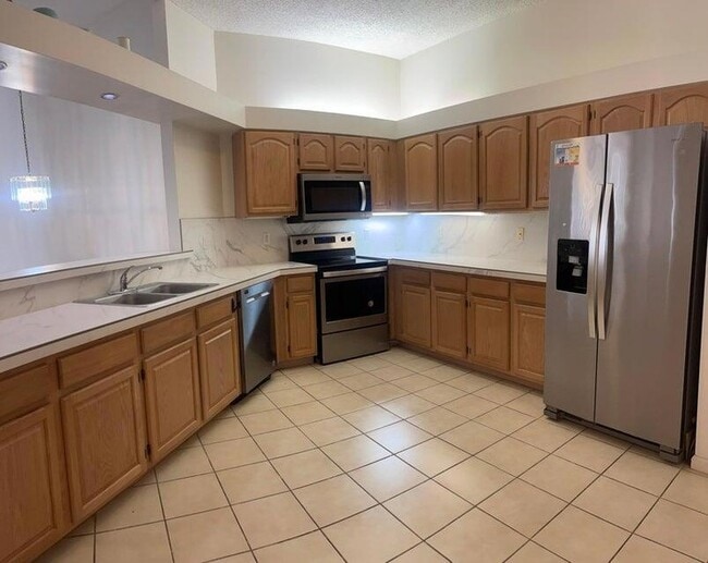 Building Photo - 9761 Boca Gardens Cir N