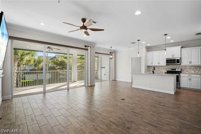 Building Photo - 6934 Avalon Cir