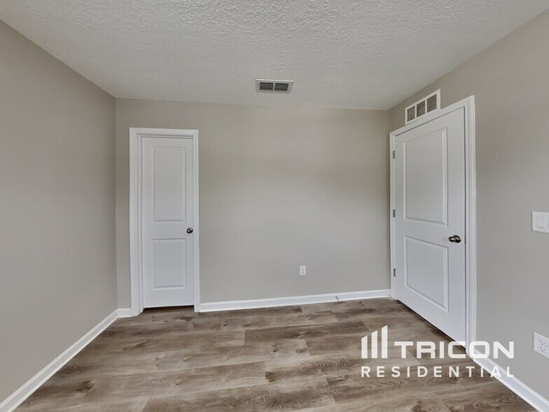 Building Photo - 297 Sawmill Landing Dr