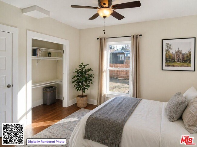 Building Photo - 1380 W 30th St