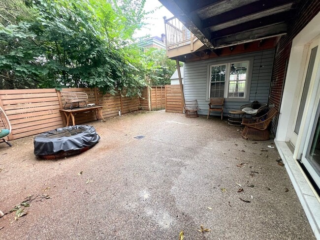 Building Photo - Pittsburgh - 3 Bedroom 1.5 Bathroom - Upda...