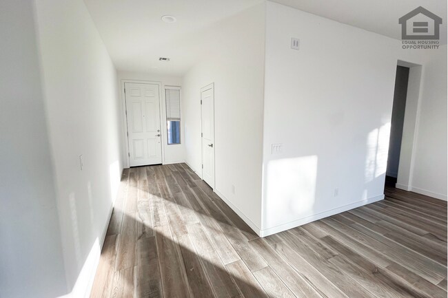 Building Photo - 16015 E Wildcat Dr