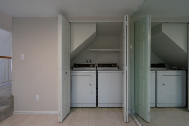 Building Photo - 2 Bedroom & 2 Bath Available in St. George!