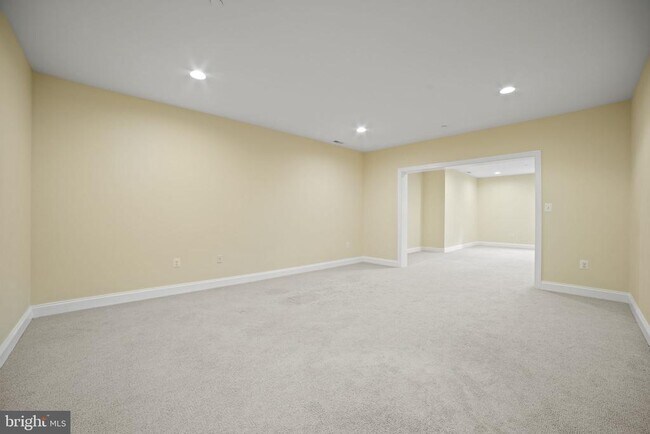 Building Photo - 5709 Wilson Ln