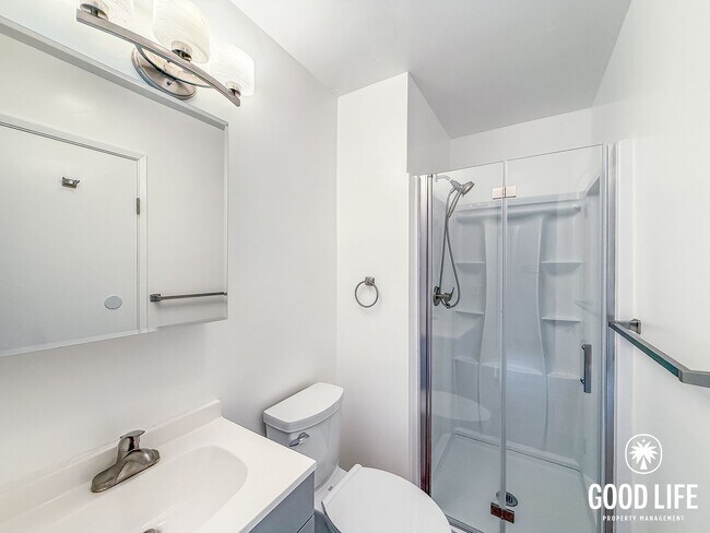 Building Photo - SD: 4BD/2BA Condo in University City with Community Pool, Private Patio & In-Unit Laundry
