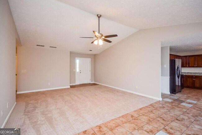 Building Photo - 300 Claremont Dr