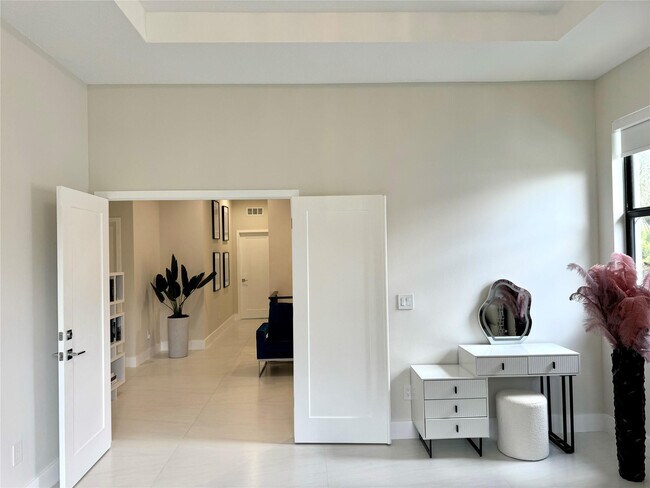 Building Photo - 4915 Whispering Way