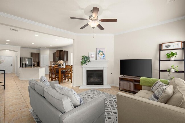 Building Photo - 10012 Epic Knoll Dr