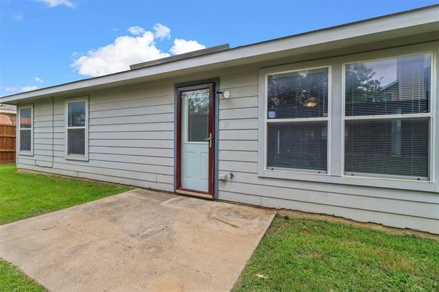 Building Photo - 2205 Lookout Ln