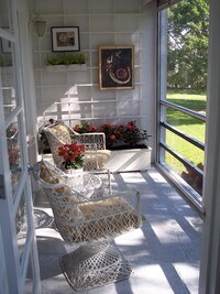 Building Photo - 2615 Garden Dr N