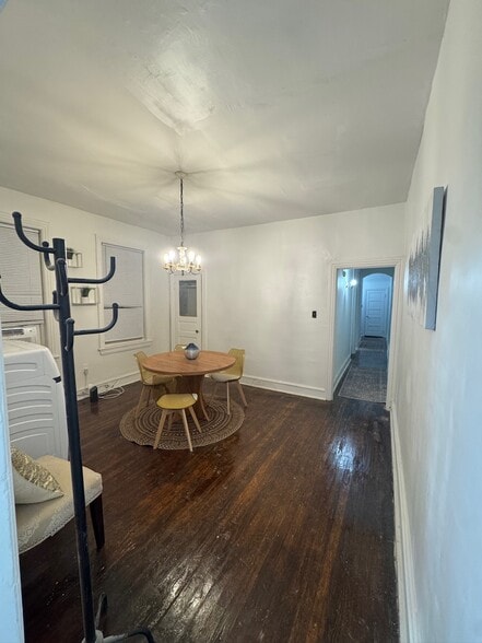 Building Photo - 5409 Walnut St