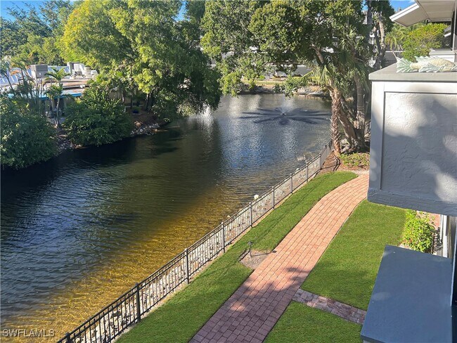 Building Photo - 600 Neapolitan Way