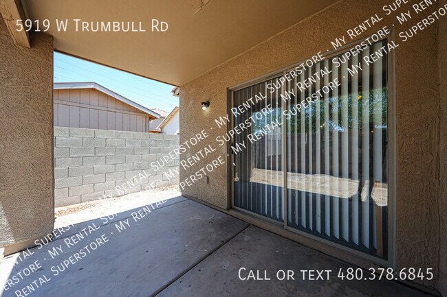 Building Photo - 5919 W Trumbull Rd
