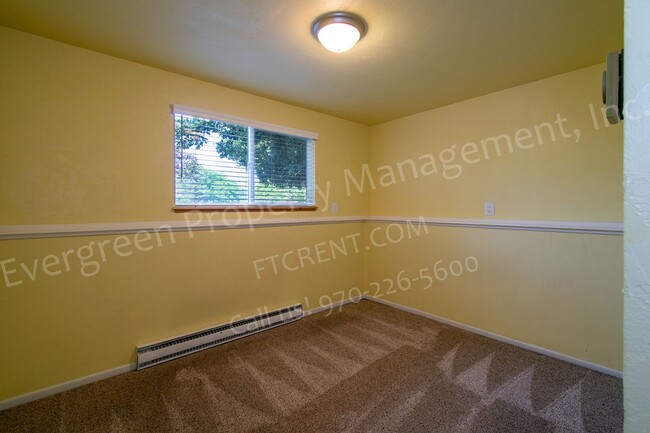 Building Photo - Fantastic 4 bedroom, 2 bathroom near Overl...