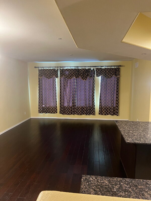 Building Photo - 900 S 94th St