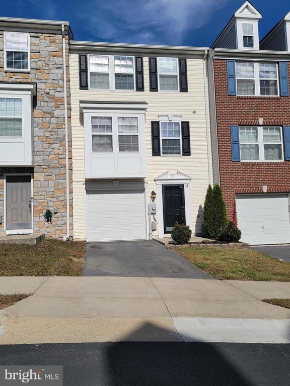 Building Photo - 216 Monticello Square