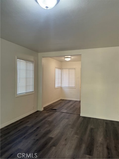 Building Photo - 11286 San Mateo Dr