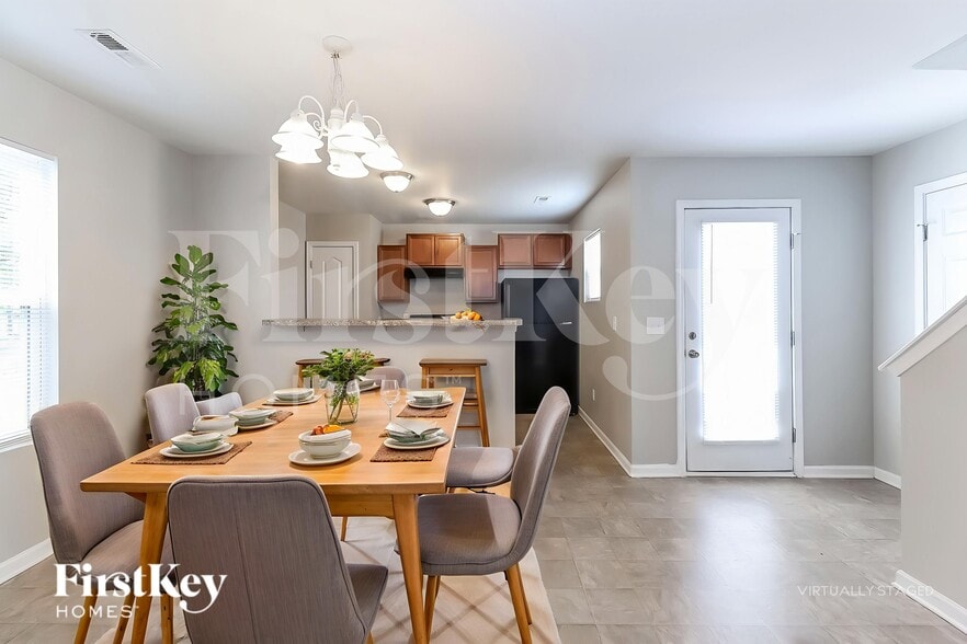 Building Photo - 528 Ellingsworth Ln