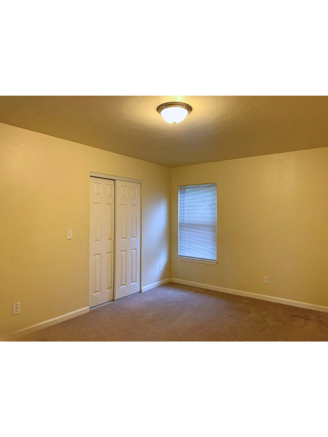 Building Photo - 20600 Front St