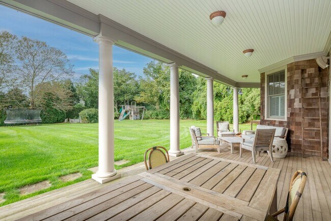 Building Photo - 32 Sagg Rd