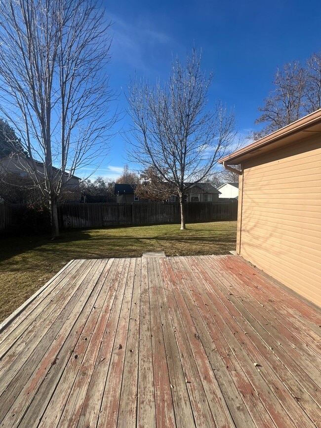 Building Photo - 3 bedroom 2 bath in a beautiful, spacious Meridian Neighborhood!