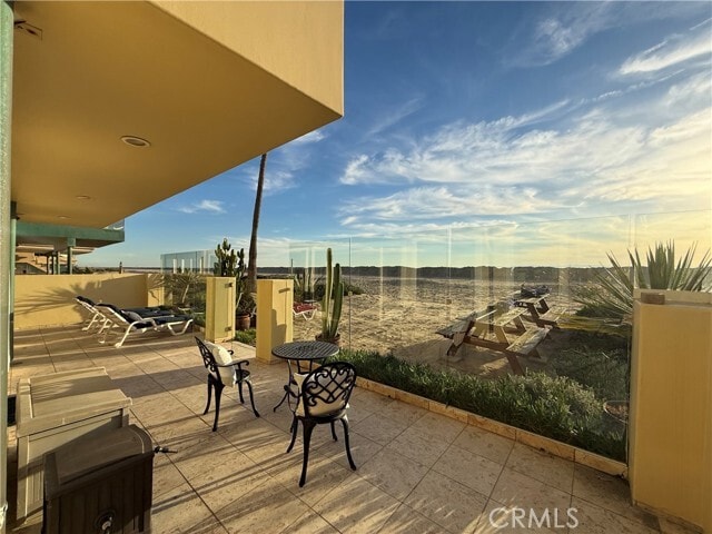 Building Photo - 72 Surfside Ave.