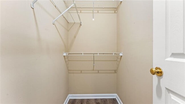 Building Photo - 405 Christopher Ln