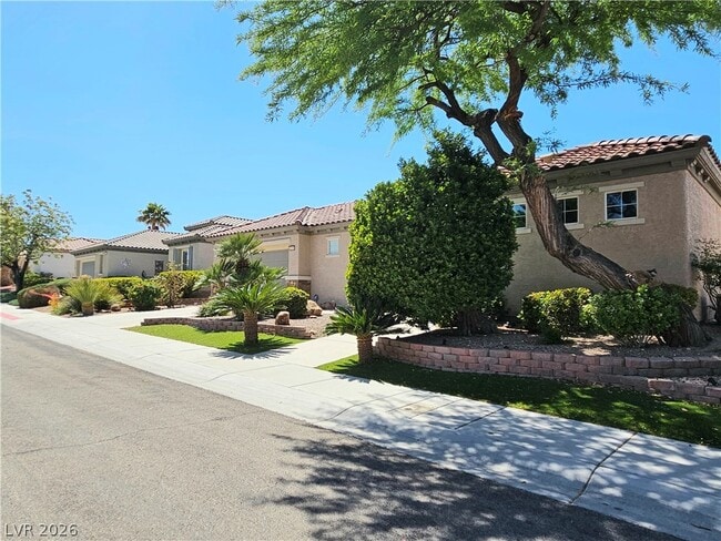 Building Photo - 2139 Twin Falls Dr