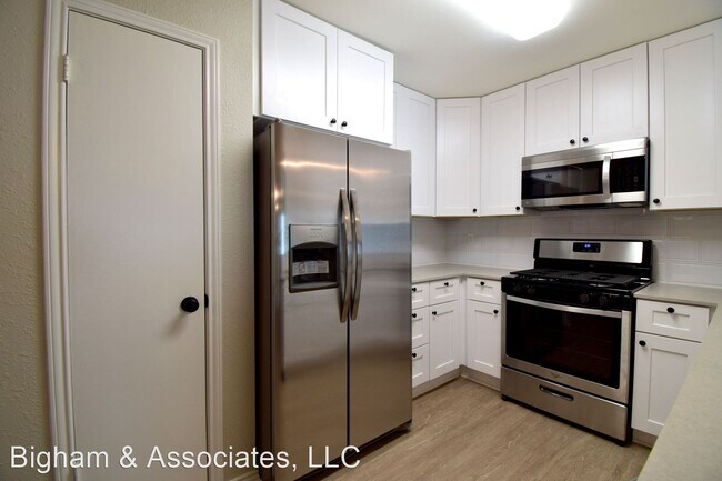 Building Photo - 3 br, 2 bath House - 12700 Lasalle Dr