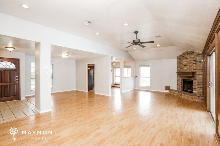 Building Photo - 15203 Cabots Landing Dr