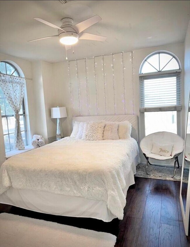 Building Photo - 14810 N 50th St