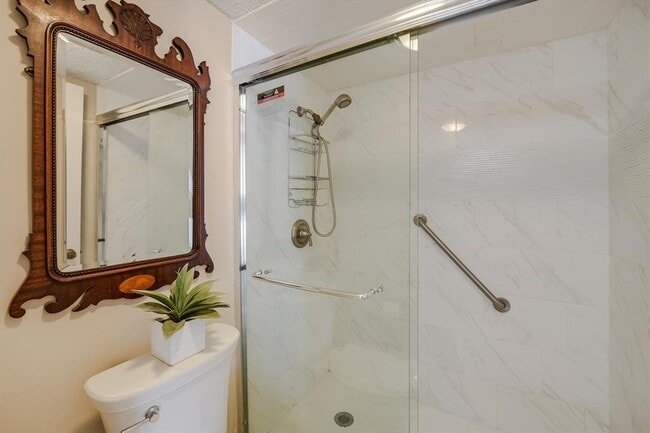 Building Photo - 15 Casa Verde St