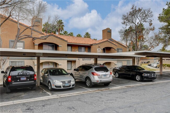 Building Photo - 200 Mission Laguna Ln